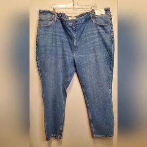 355. NWT Abercrombie & Fitch The Skinny Ankle Curve Love High Rise Jeans